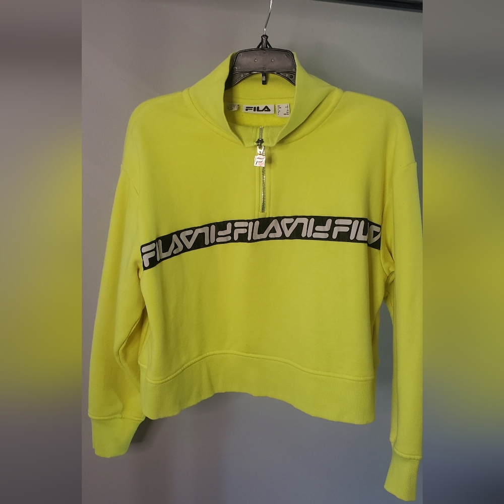 Fila pullover sweatshirt. Large.